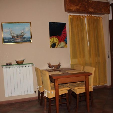 D.E.M. Apartment Специя Екстериор снимка