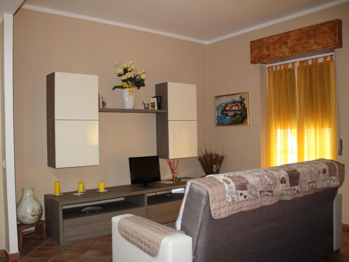 D.E.M. Apartment Специя Екстериор снимка