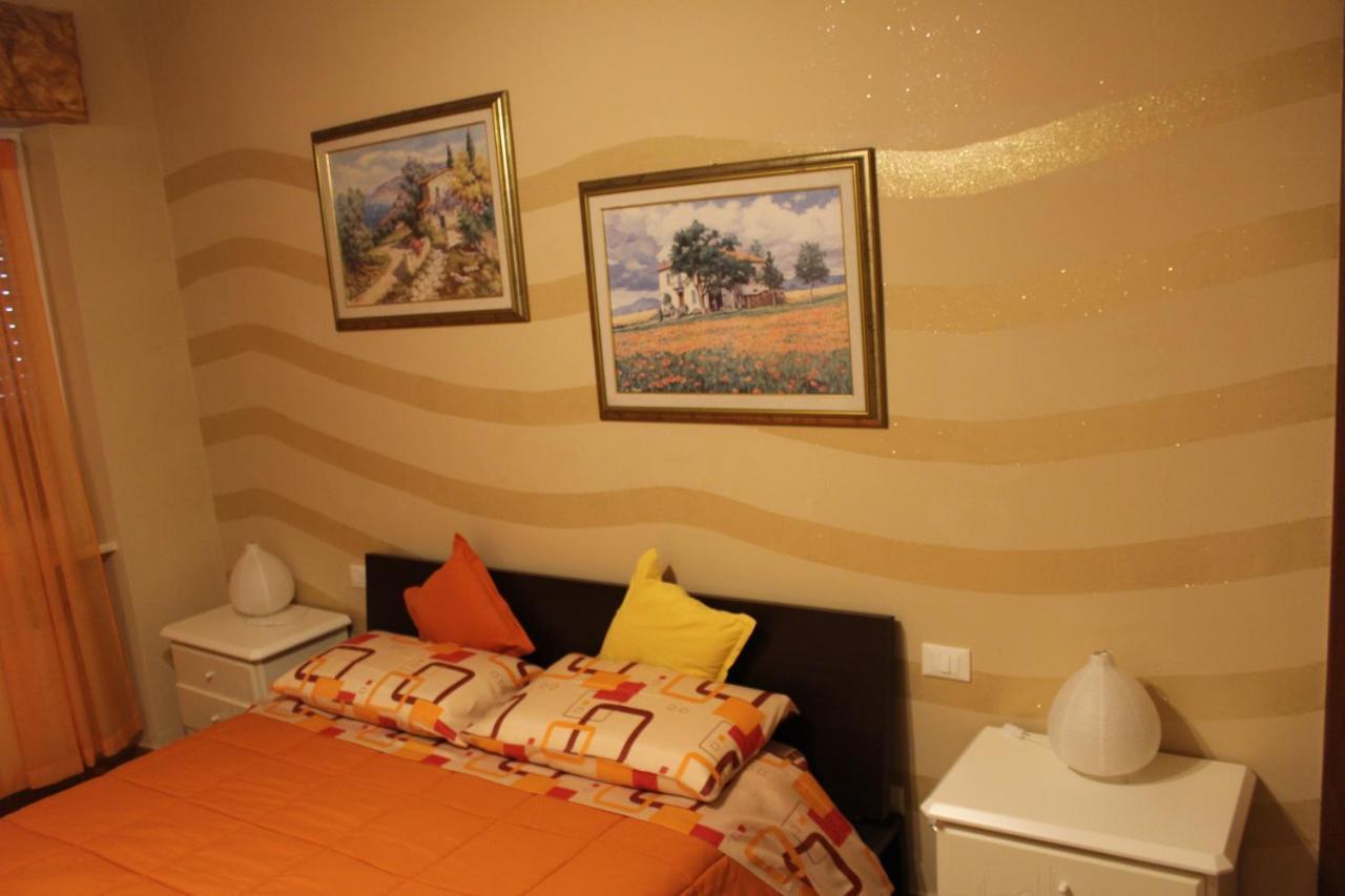 D.E.M. Apartment Специя Екстериор снимка